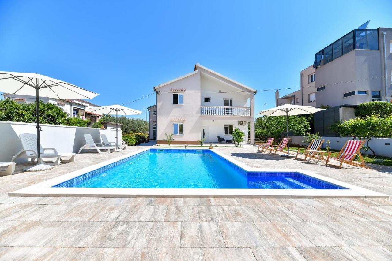Pool House Luka Apartment Zadar Ngoại thất bức ảnh