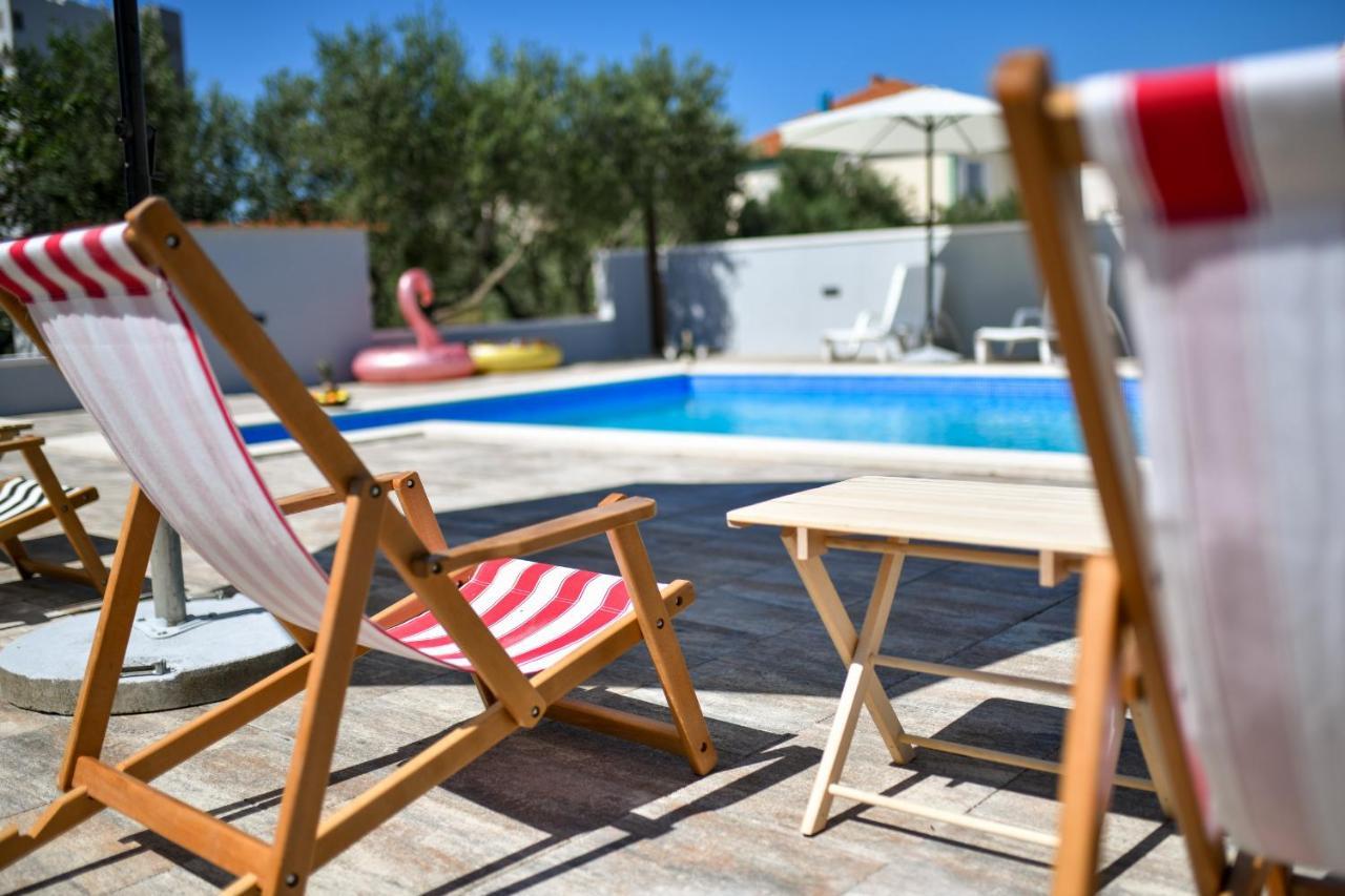 Pool House Luka Apartment Zadar Ngoại thất bức ảnh